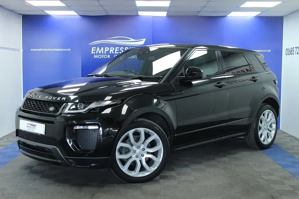 Käytetty Land Rover Range Rover evoque HSE Dynamic 180 HP (132 kW) 2018 Musta Farmari