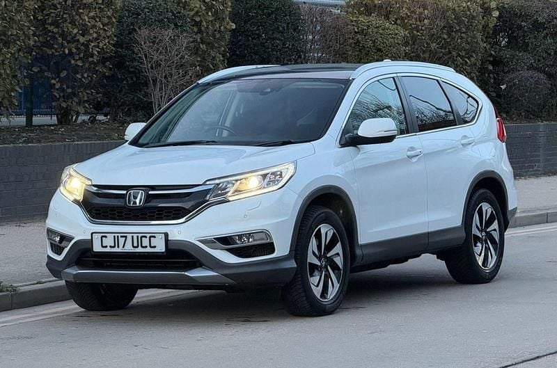 White Used 2017 Honda CR-V EX SUV | £9,490 (Fair price) - Image 1/4