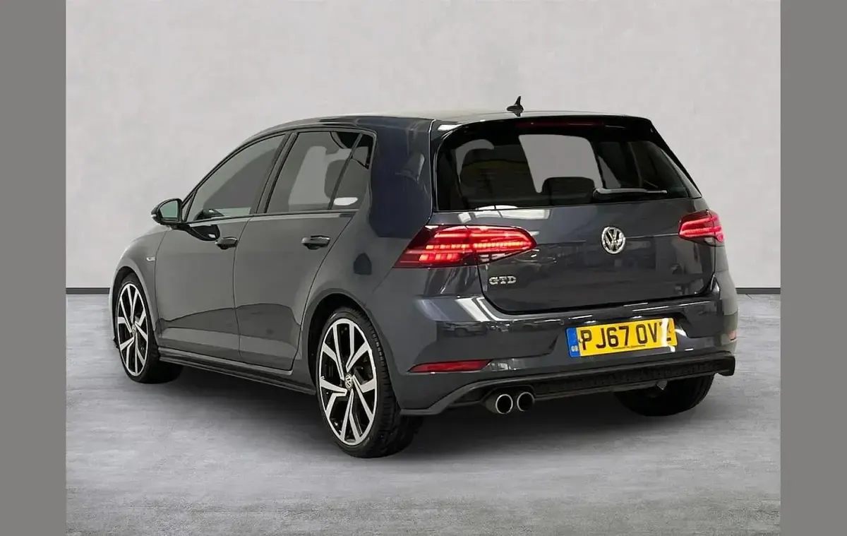Used VW Golf VII GTD 184 HP (135 kW) 2017 Blue Hatchback