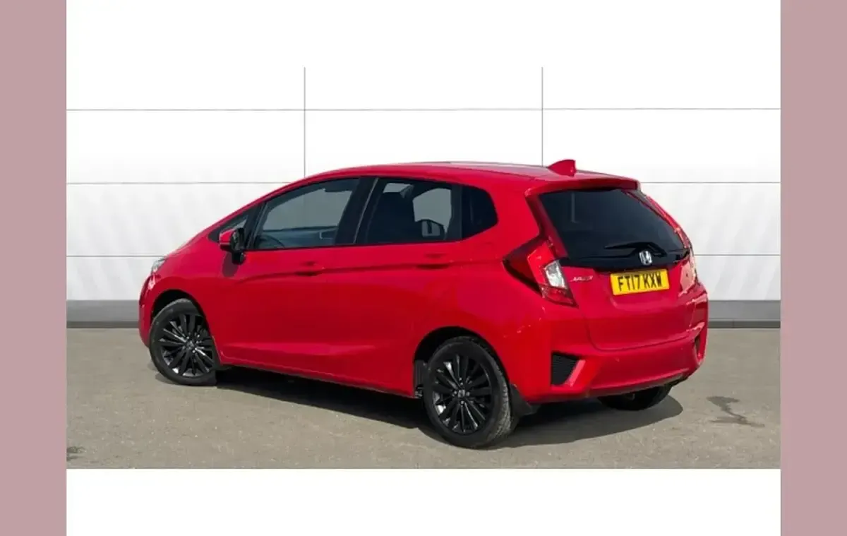 Used Honda Jazz EX 102 HP (75 kW) 2017 Red Hatchback