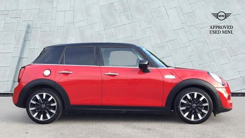 Usado Mini Cooper S Exclusive 189 CV (139 kW) 2019 Rojo Utilitario