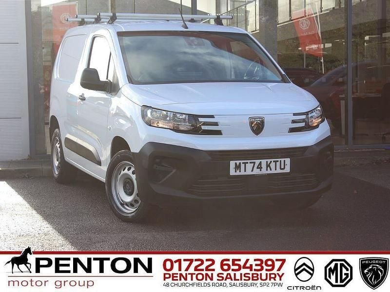 White Used 2024 Peugeot Partner S MPV | £12,990 (Good price) - Image 1/4
