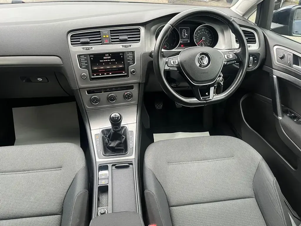 Used VW Golf VII Match 110 HP (80 kW) 2015 Blue Hatchback