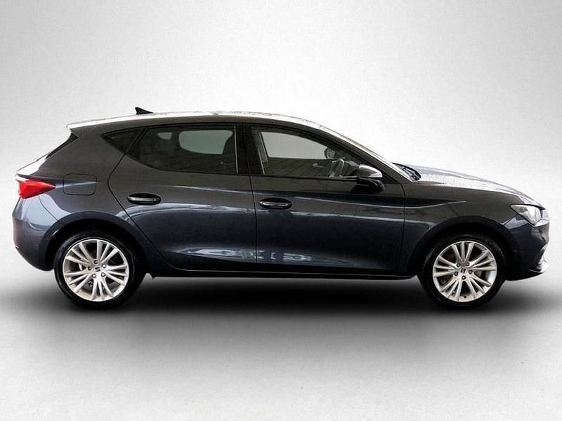 Used Seat Leon SE Dynamic 110 HP (80 kW) 2020 Grey Hatchback