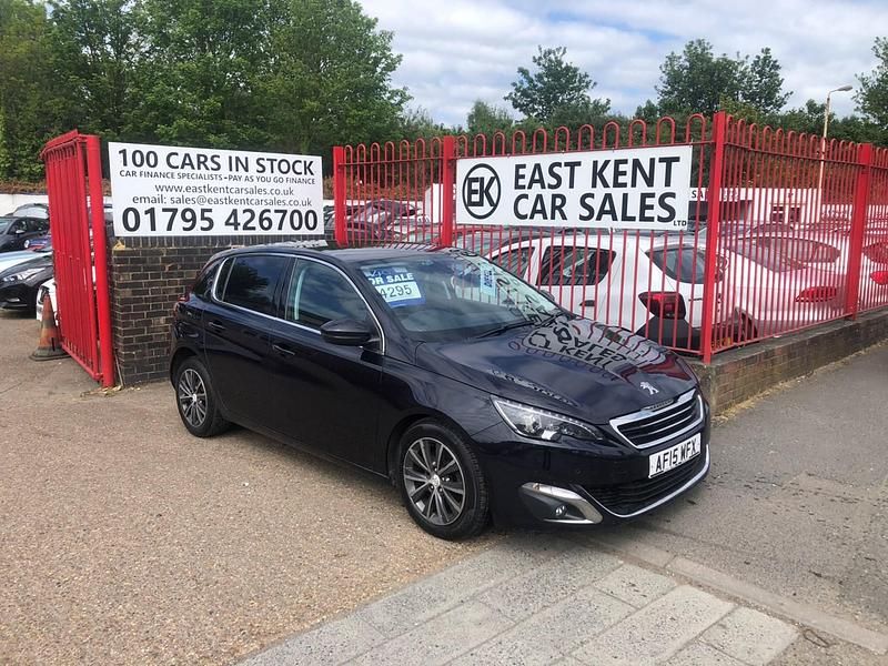 Second-hand Peugeot 308 Allure 120 CP (88 kW) 2015 Albastru Hatchback