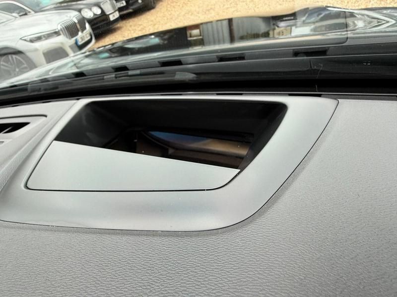 Used Volvo S60 R-Design 250 HP (183 kW) 2019 Black Sedan