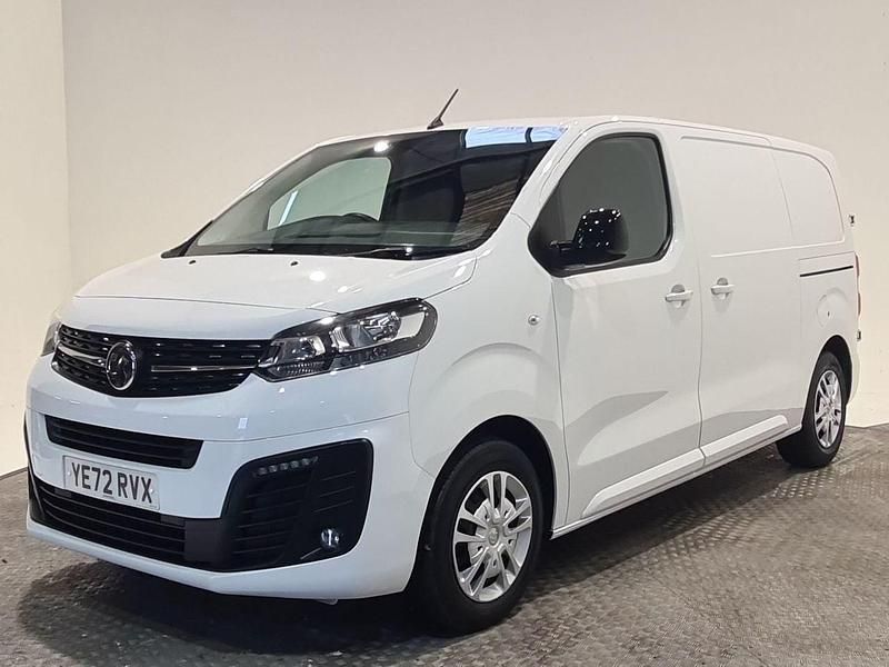 Used Vauxhall Vivaro Sportive 120 HP (88 kW) 2022 White MPV
