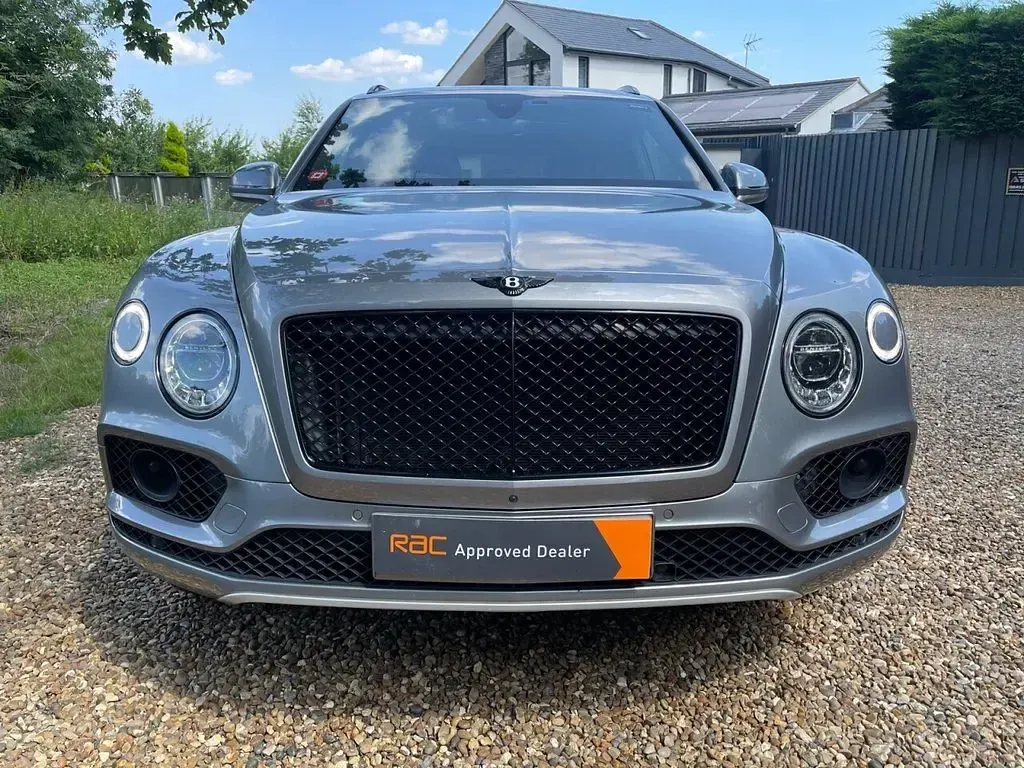 Used Bentley Bentayga 430 HP (316 kW) 2017 Grey SUV