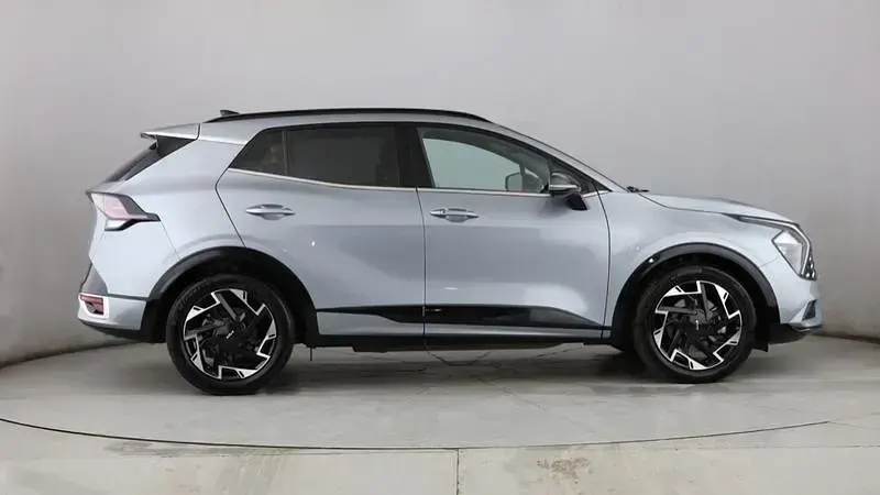 Used Kia Sportage GT-Line 157 HP (115 kW) 2025 Silver SUV