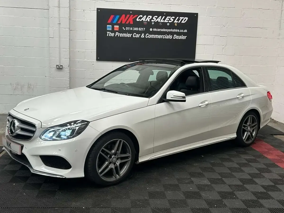 Used Mercedes E220 AMG line 2015 White Sedan
