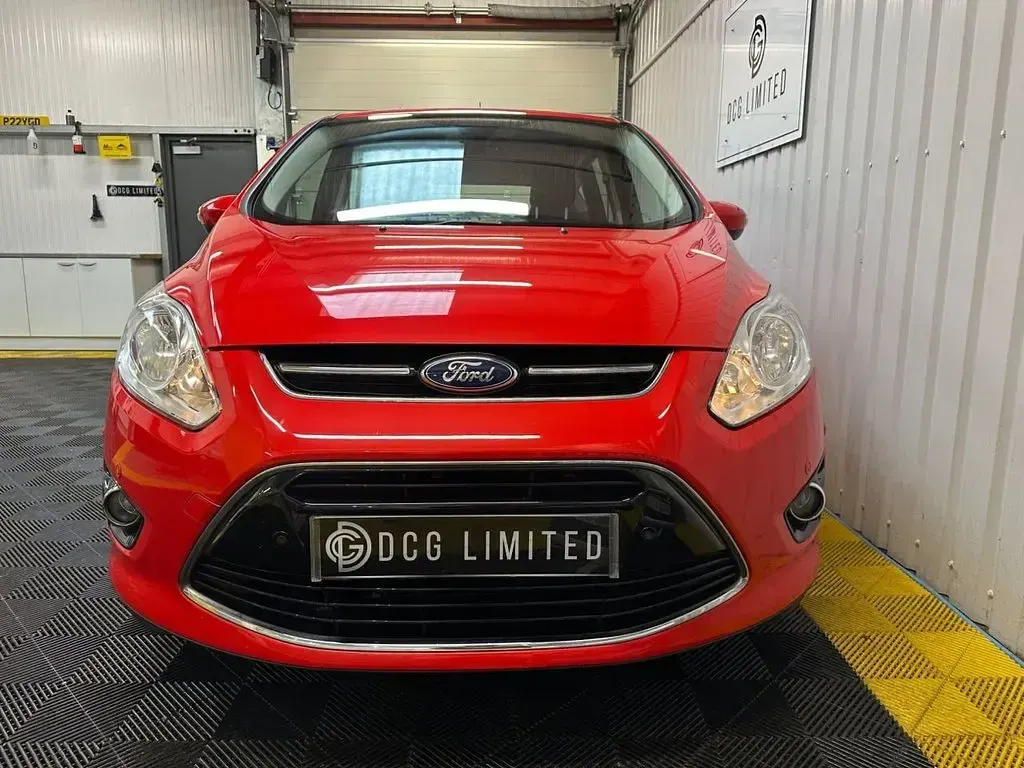 Used Ford C-MAX Titanium 2015 Red MPV