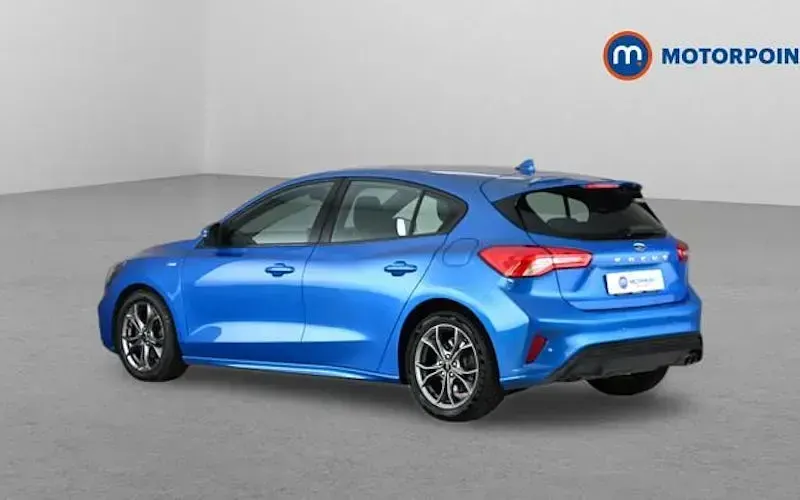 Used Ford Focus ST-Line 150 HP (110 kW) 2019 Blue Hatchback