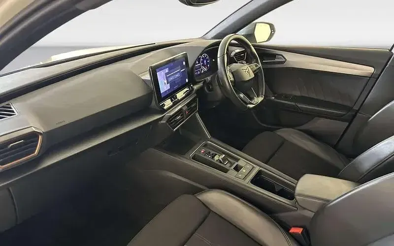 Used Cupra Leon VZ2 245 HP (180 kW) 2021 White Hatchback