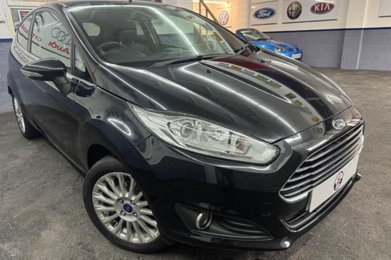 Black Used 2013 Ford Fiesta Titanium Hatchback | £4,790 (Good price) - Image 1/1