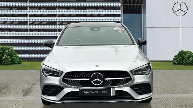 Used Mercedes CLA220 AMG Line Premium Plus 190 HP (139 kW) 2022 Silver Sedan