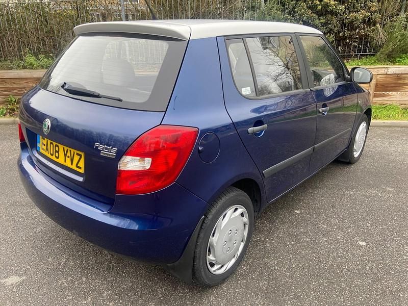 Used Skoda Fabia 60 HP (44 kW) 2008 Blue Hatchback