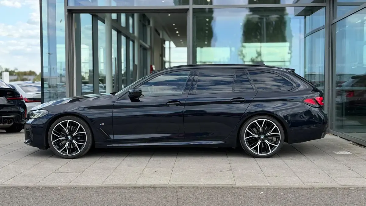 Used BMW 520 M Sport 190 HP (139 kW) 2023 Black Estate