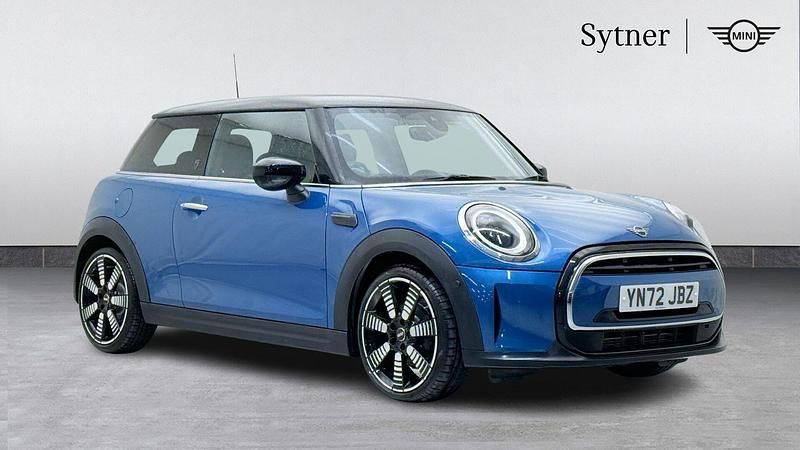 Used Mini Cooper Exclusive 134 HP (98 kW) 2022 Blue Hatchback