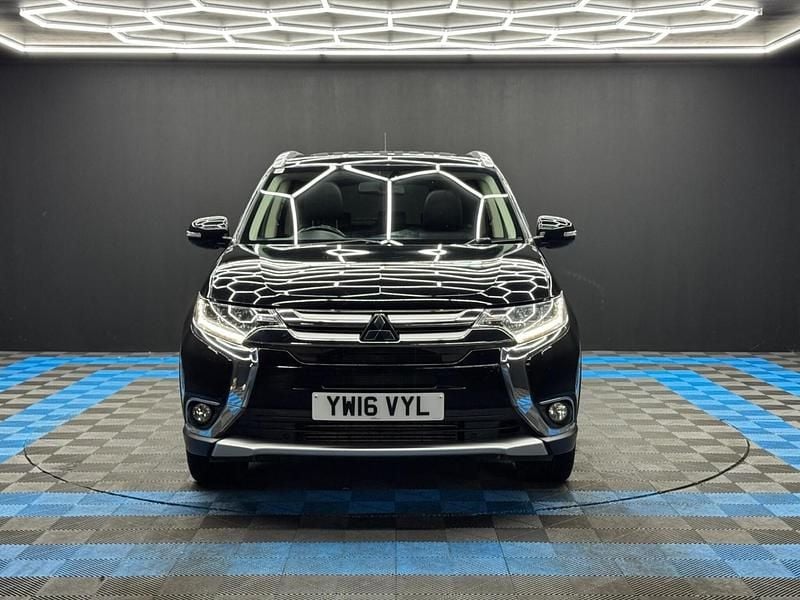Used Mitsubishi Outlander 150 HP (110 kW) 2016 Black SUV