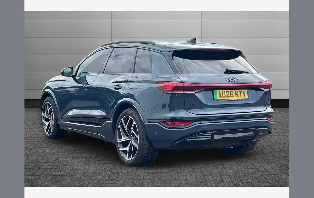 Used Audi Q6 e-tron Performance 225 kW (306 HP) 2026 Blue SUV