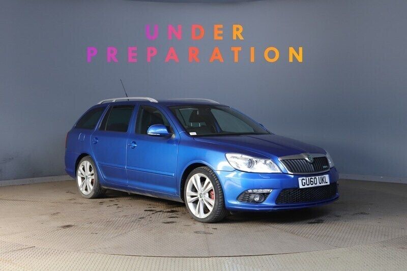 Blue Used 2010 Skoda Octavia vRS Estate | £3,795 (Fair price) - Image 1/4