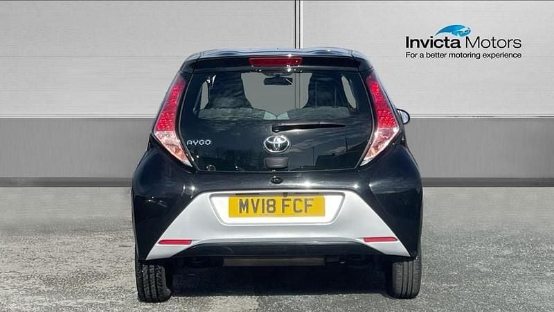 Used Toyota Aygo X-play 69 HP (50 kW) 2018 Black Hatchback