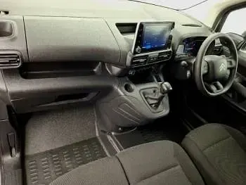 Used Citroën Berlingo 100 HP (73 kW) 2024 White MPV