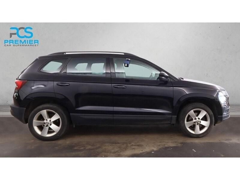 Begagnad Skoda Karoq SE 2021 Svart SUV