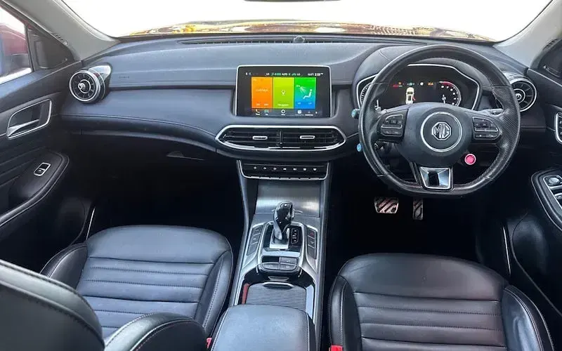 Used MG HS Exclusive 162 HP (119 kW) 2021 Red SUV