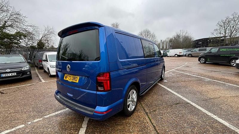 Used VW Transporter Highline 150 HP (110 kW) 2023 Blue Van