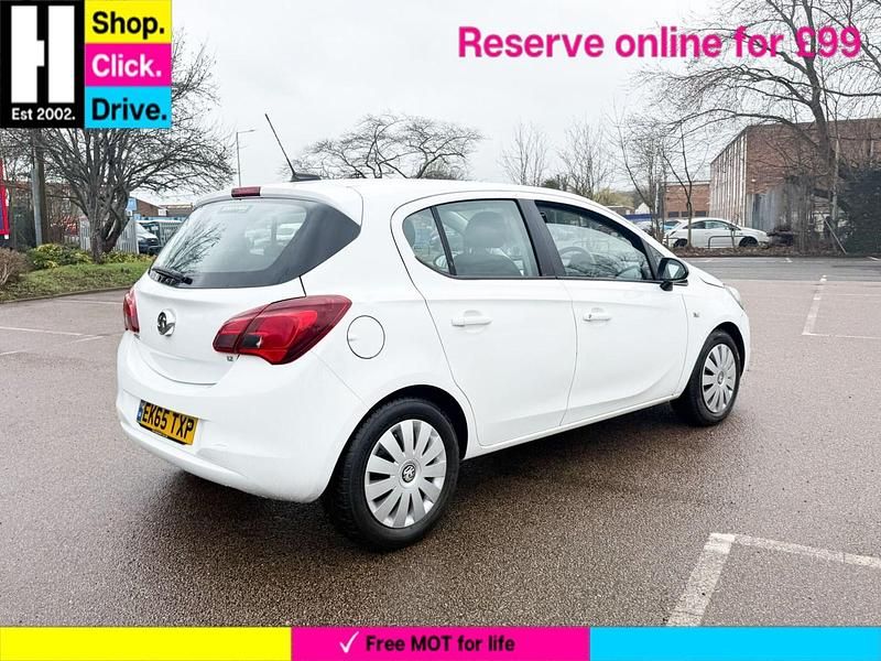 Used Vauxhall Corsa Design Edition 2015 White Hatchback