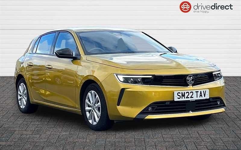 Used 2025 Vauxhall Astra Design Edition Hatchback | £14,050 - Image 1/4