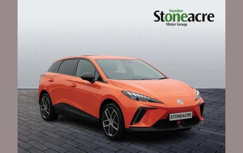 Orange New 2025 MG MG4 EV Trophy Hatchback | £20,450 (Super price) - Image 1/4