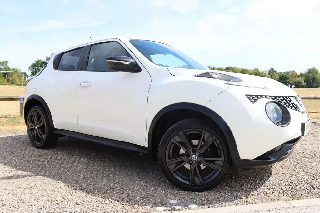 Used Nissan Juke S 115 HP (84 kW) 2015 White SUV