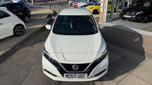Used Nissan Leaf N-Connecta 110 kW (150 HP) 2019 Arctic white Hatchback