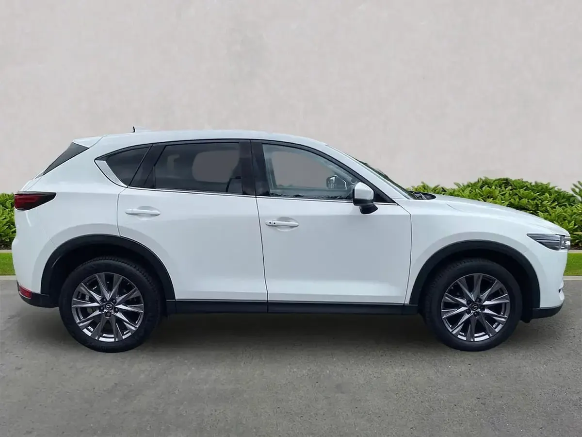 Used Mazda 6 Inclusive 165 HP (121 kW) 2019 White SUV