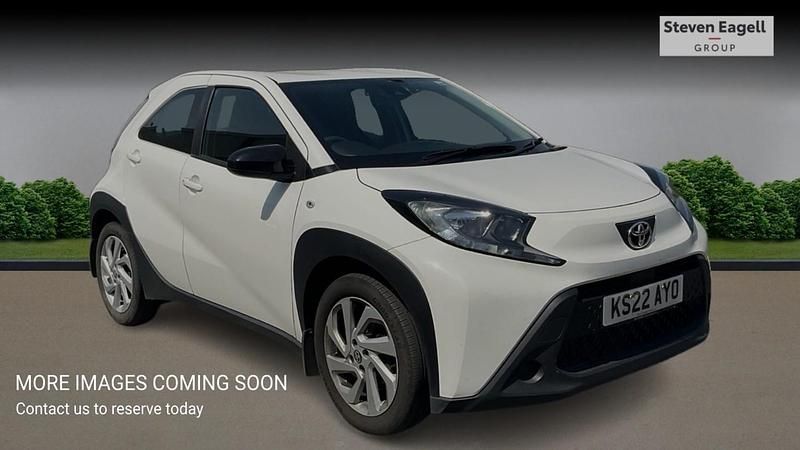 White Used 2022 Toyota Aygo PURE Hatchback | £10,661 (Fair price) - Image 1/4