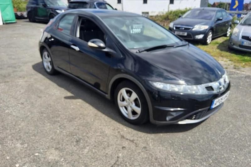 Black Used 2009 Honda Civic SE Hatchback | £1,995 (Fair price) - Image 1/1