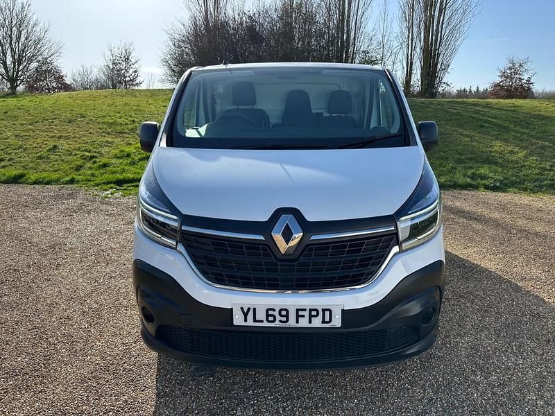 Used Renault Trafic Business 2019 White MPV