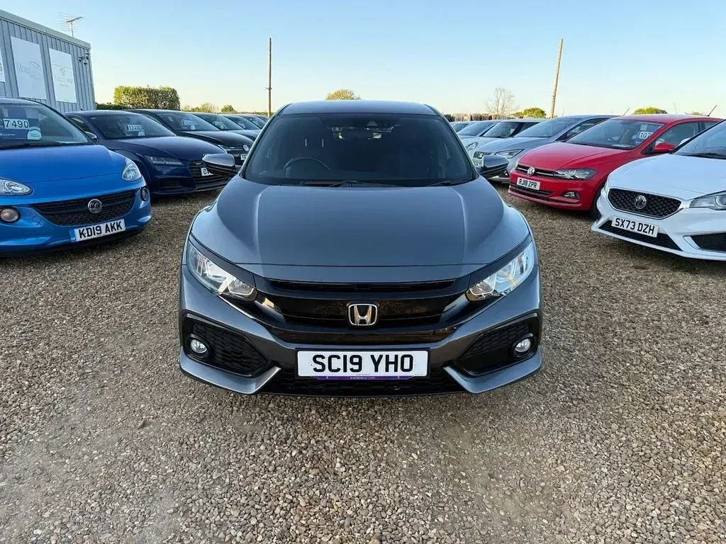 Używany Honda Civic SR 126 KM (92 kW) 2019 Szary Hatchback