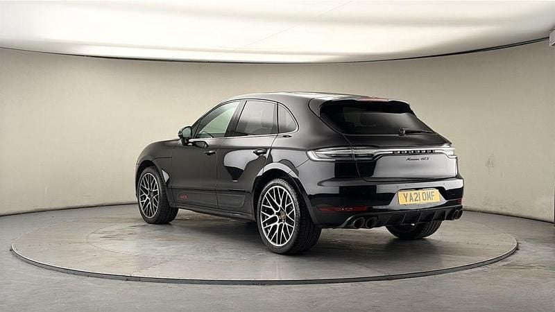 Used Porsche Macan 380 HP (279 kW) 2021 Jet black SUV