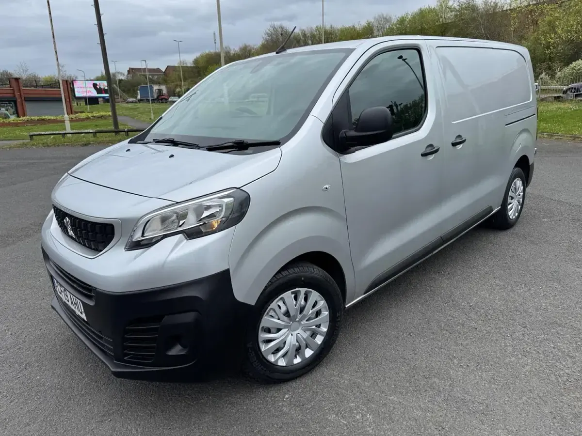 Used Peugeot Expert S 2019 Silver Van