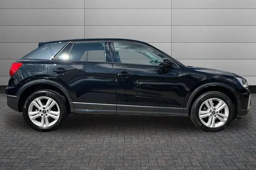 Used Audi Q2 Sport 148 HP (108 kW) 2023 Mythos black SUV