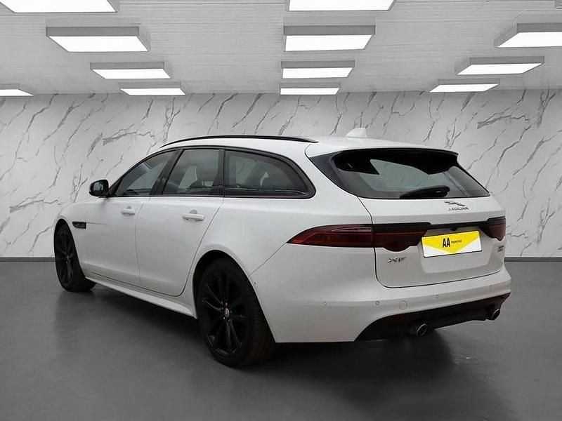 Used Jaguar XF Sportbrake R-Sport 240 HP (176 kW) 2018 White Estate