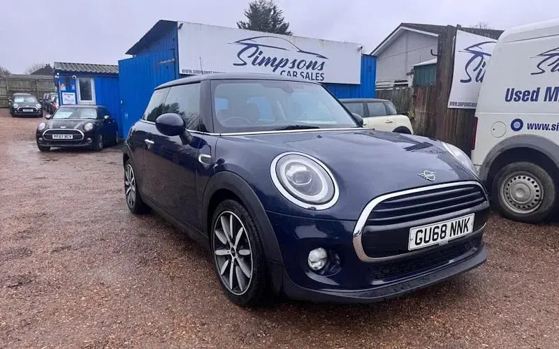 Used Mini Cooper Hatch 136 HP (100 kW) 2018 Hatchback