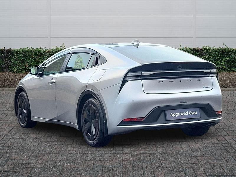 Used Toyota Prius Design 2025 Silver Hatchback