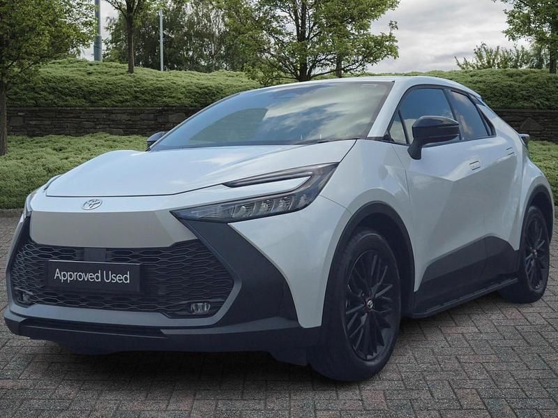 Used Toyota C-HR Design 2025 White SUV