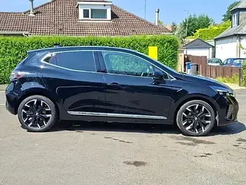 Used Renault Clio Techno 90 HP (66 kW) 2025 Black Hatchback