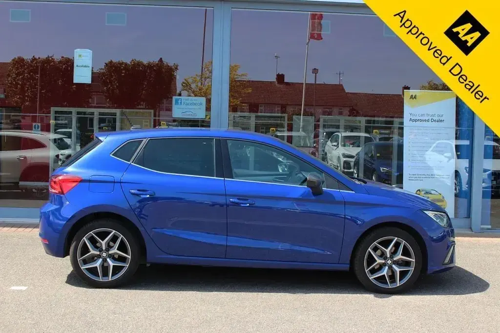 Used Seat Ibiza XCELLENCE Lux 110 HP (80 kW) 2020 Blue Hatchback
