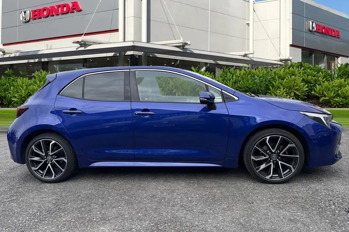 Usado Toyota Corolla 2023 Azul Citadino